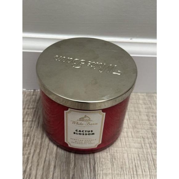 BATH & BODY WORKS/WHITE BARN THREE WICK CANDLE: CACTUS BLOSSOM - Picture 2 of 2